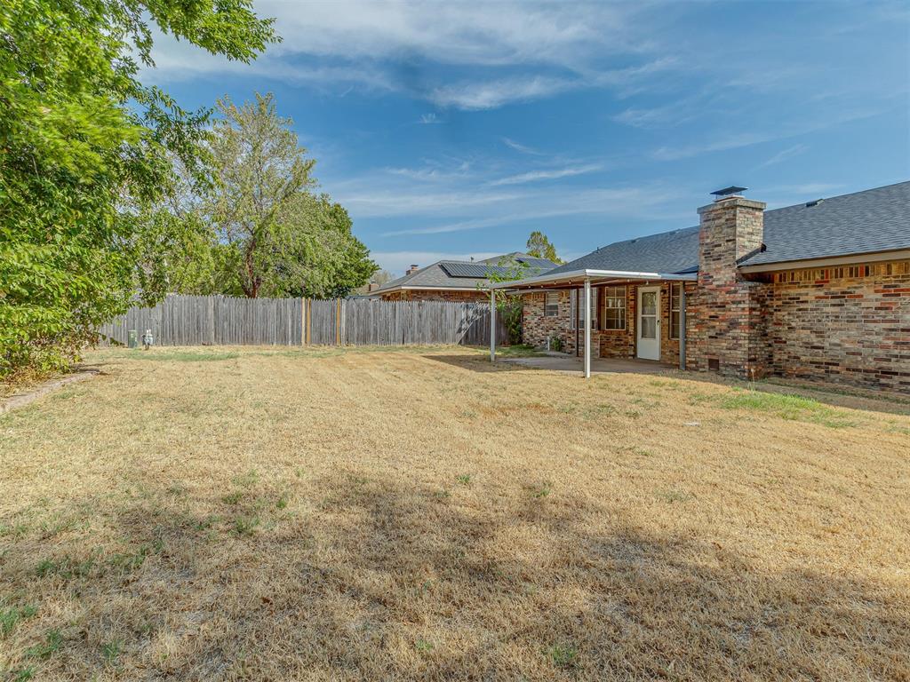 2111 Bellaire Drive Property Photo 35