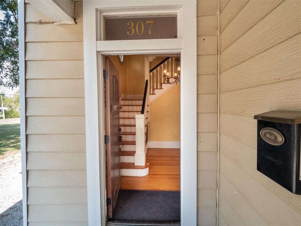 307 E Main Street Property Photo 18