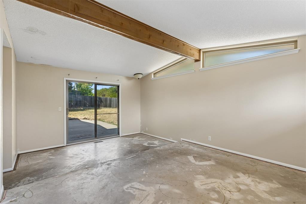 3709 Nw 68th Street Property Photo 7
