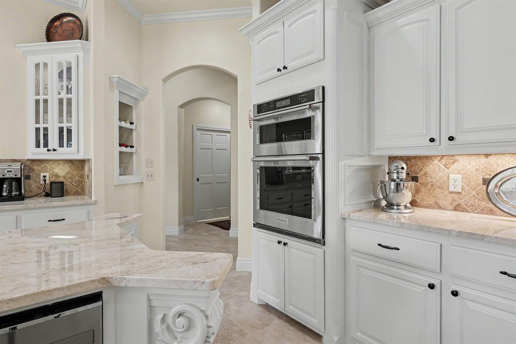 1032 W Camellia Way Property Photo 9