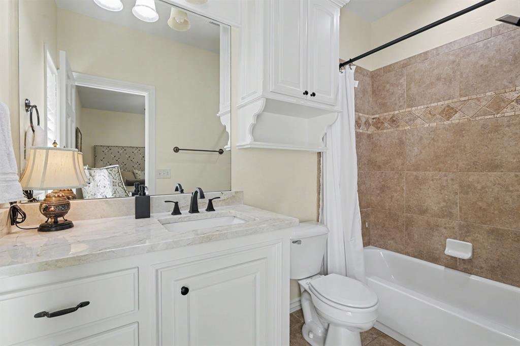 1032 W Camellia Way Property Photo 18