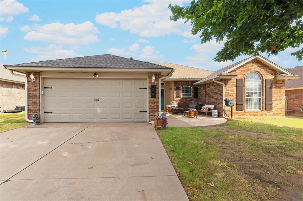 10221 Bradford Way Property Photo 1