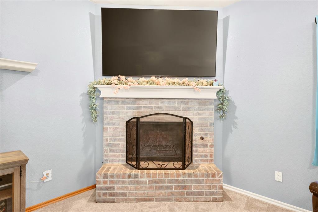 10221 Bradford Way Property Photo 8
