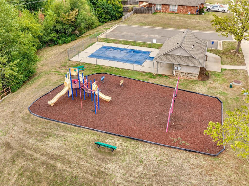 2308 Naples Way Property Photo 33