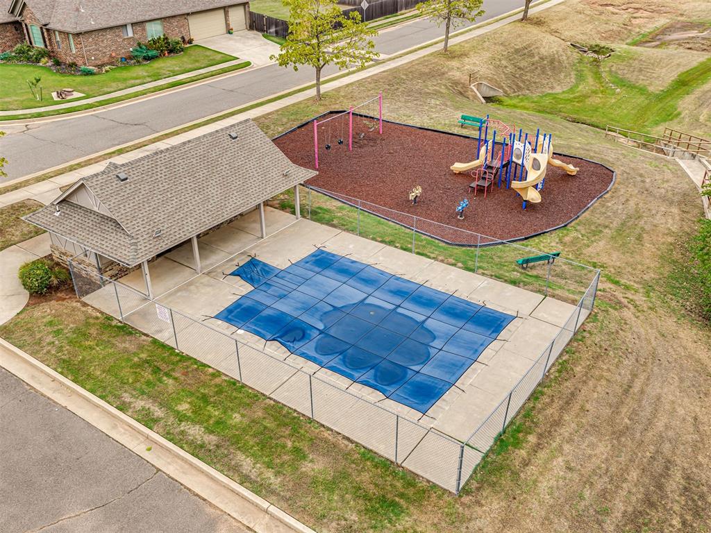 2308 Naples Way Property Photo 34