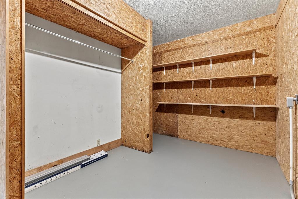 1015 E Kee Street Property Photo 15