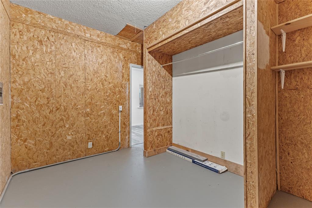 1015 E Kee Street Property Photo 16