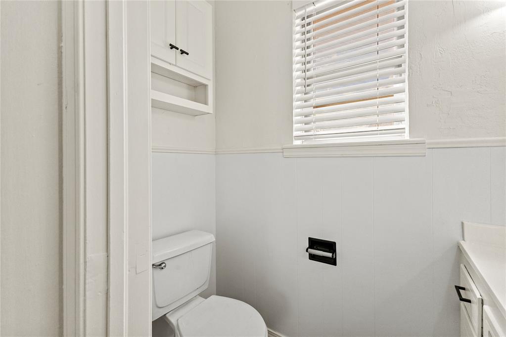 1015 E Kee Street Property Photo 23