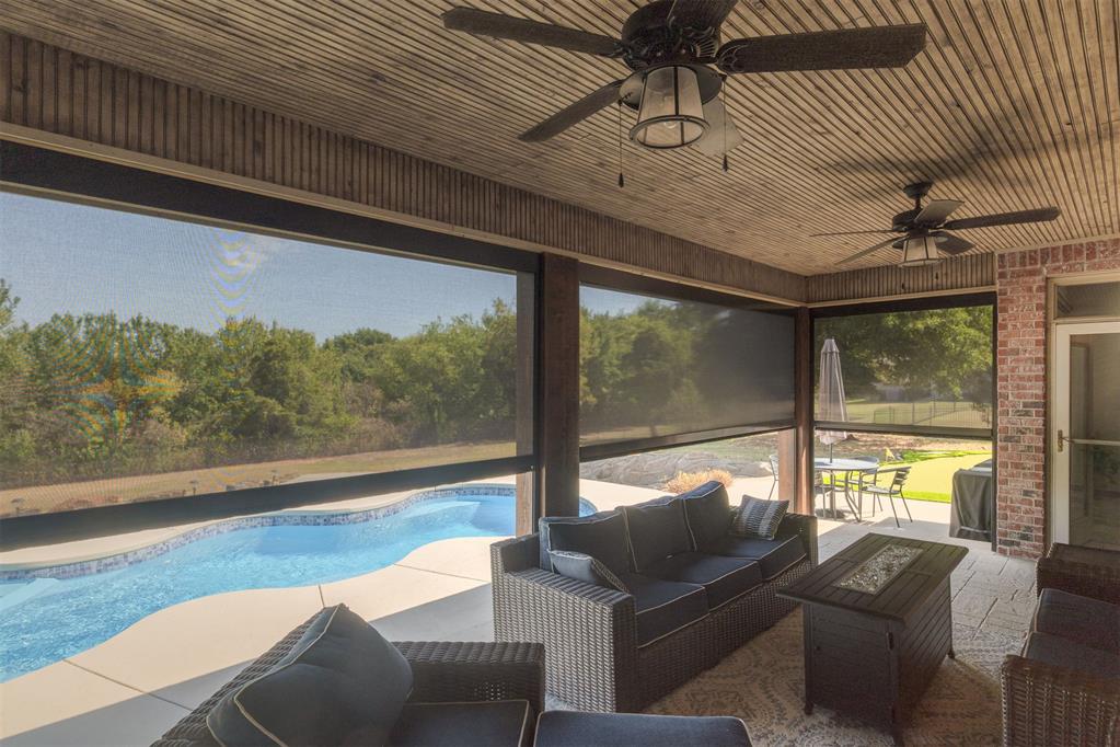 11012 Autumn Road Property Photo 6
