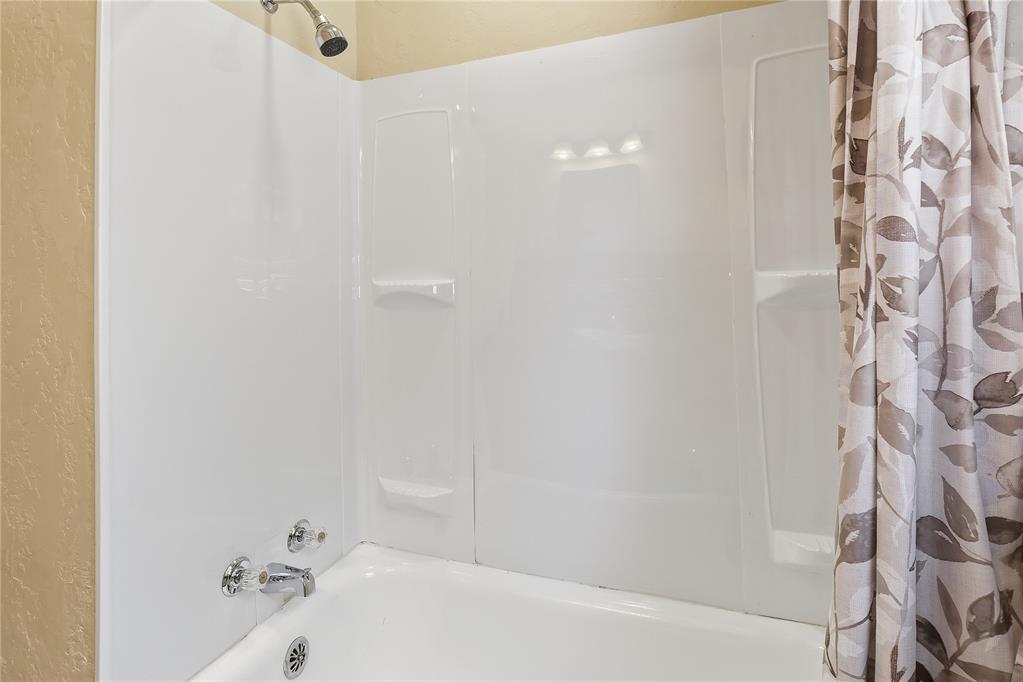 214 N Broadway Avenue Property Photo 13