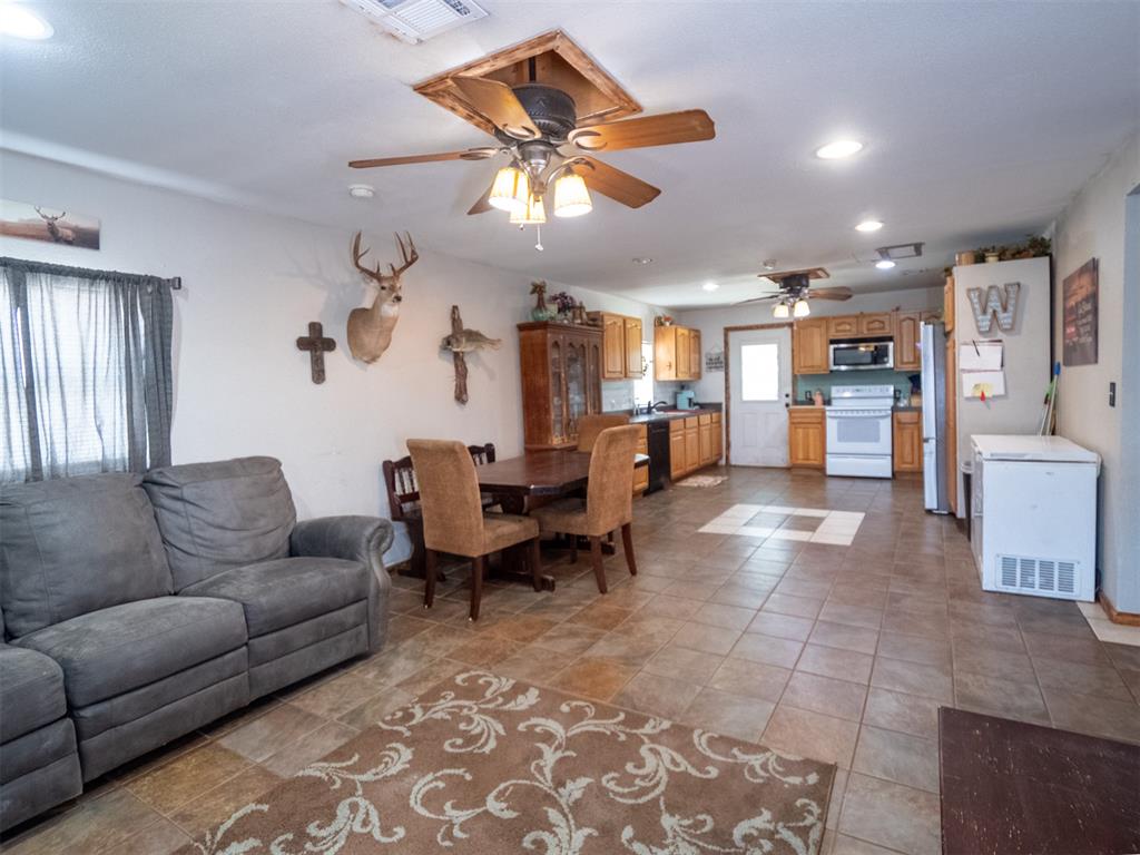 23515 Us Highway 177 Property Photo 5
