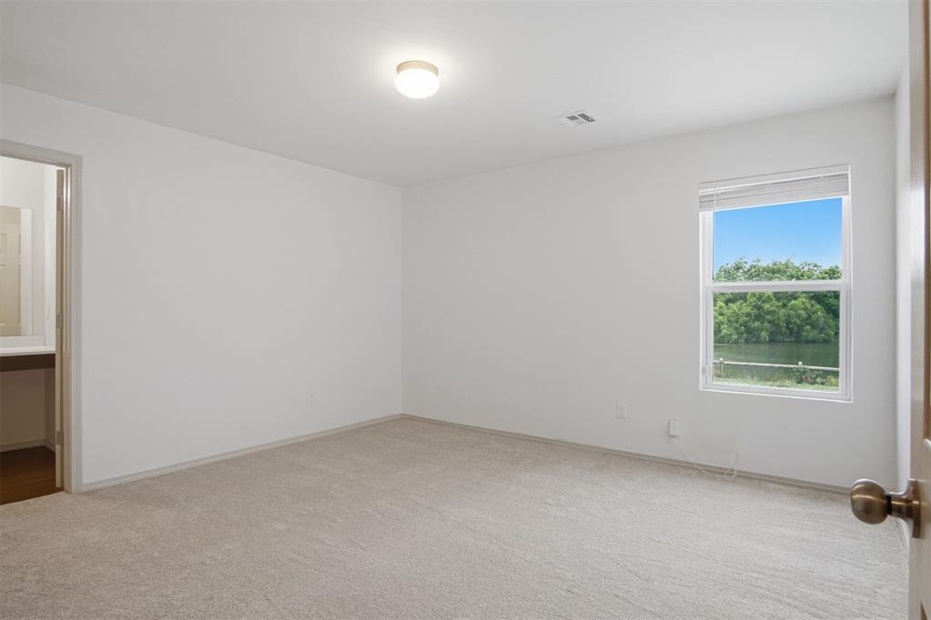 1404 Sandstone Drive Property Photo 6