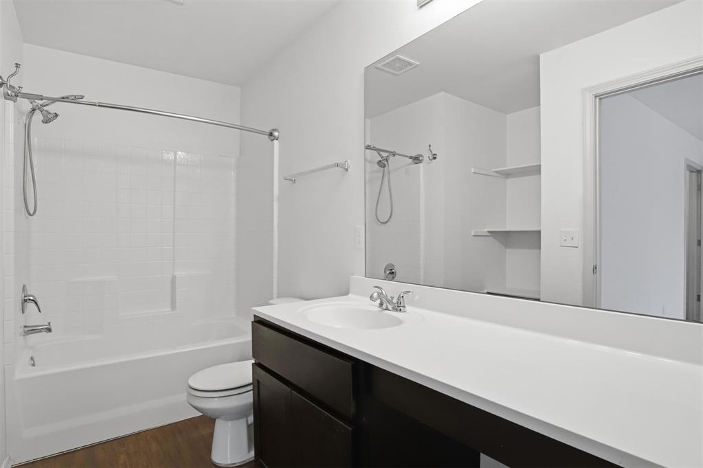 1404 Sandstone Drive Property Photo 10