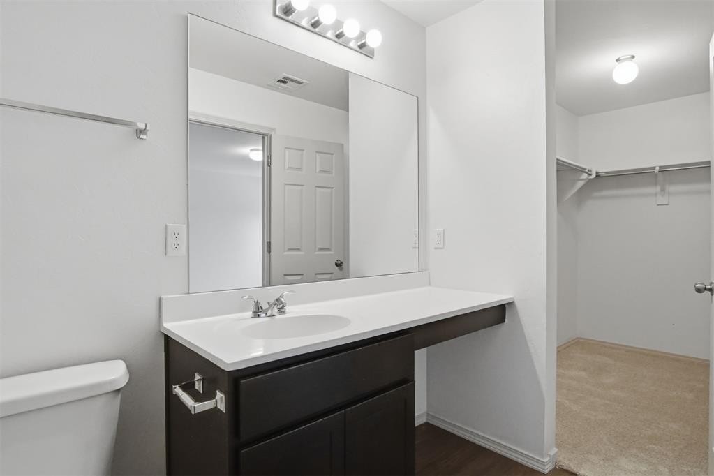 1404 Sandstone Drive Property Photo 12