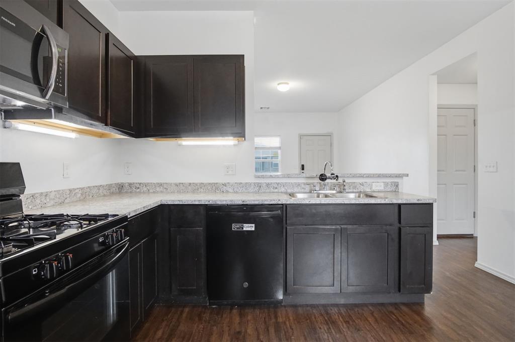 1404 Sandstone Drive Property Photo 25