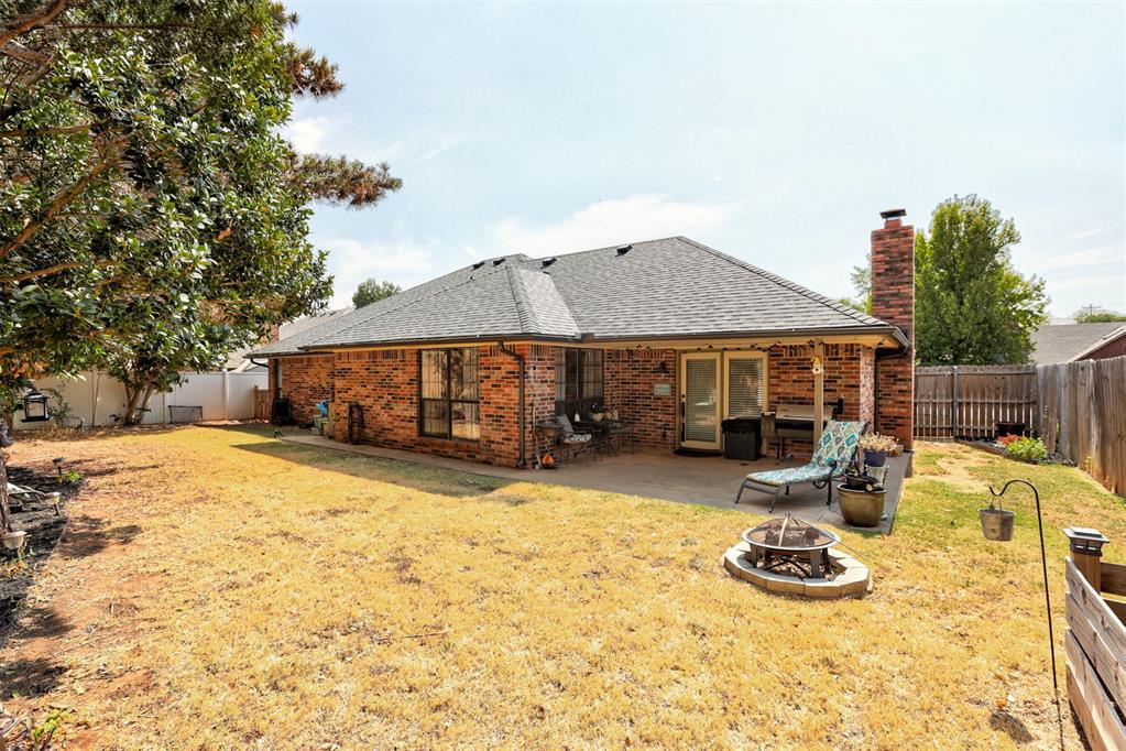 209 Se 30th Street Property Photo 38