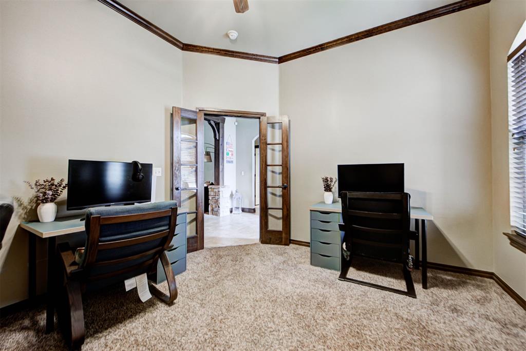 2716 Kathleens Crossing Property Photo 5