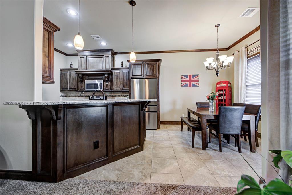 2716 Kathleens Crossing Property Photo 10
