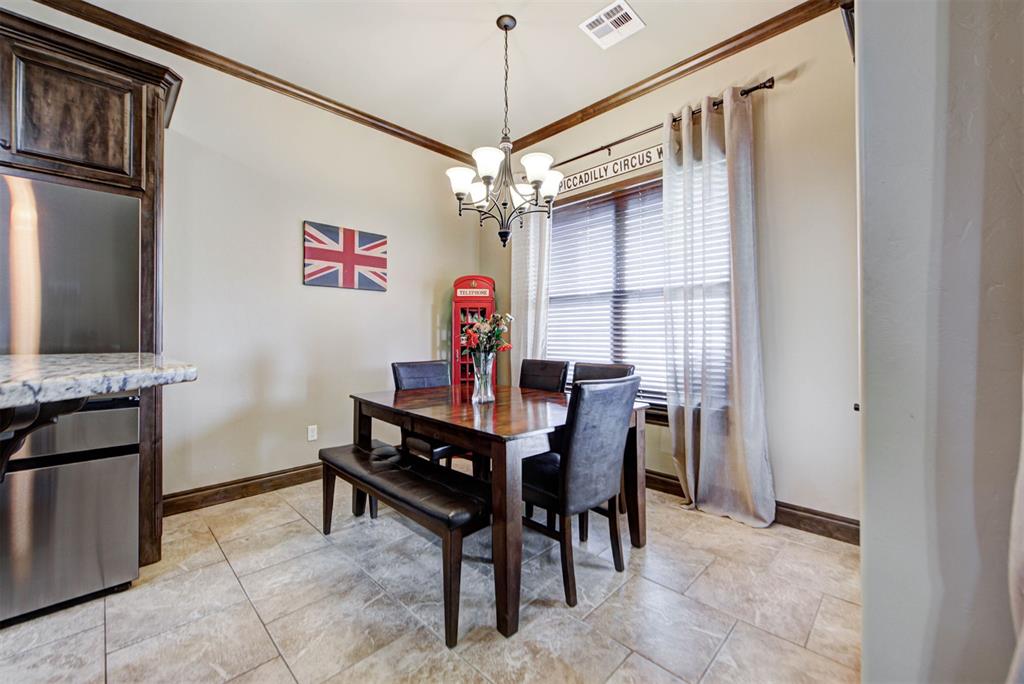 2716 Kathleens Crossing Property Photo 11
