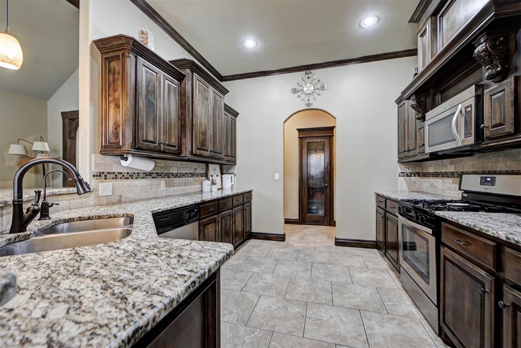 2716 Kathleens Crossing Property Photo 13