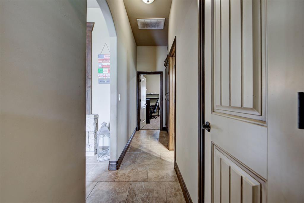 2716 Kathleens Crossing Property Photo 29