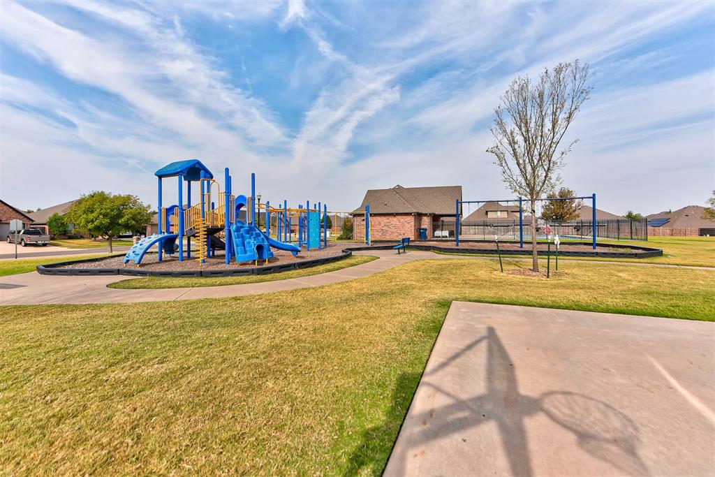 2716 Kathleens Crossing Property Photo 42