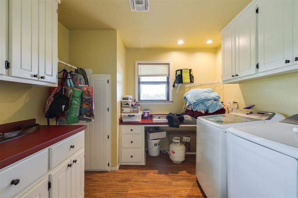 519 N Main Street Property Photo 13
