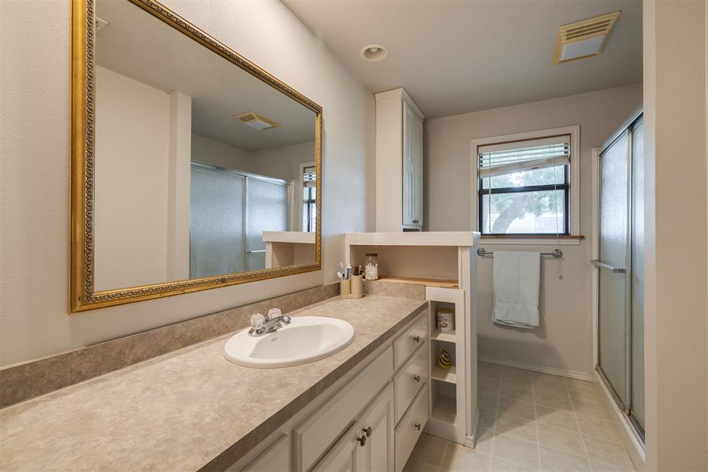 519 N Main Street Property Photo 17