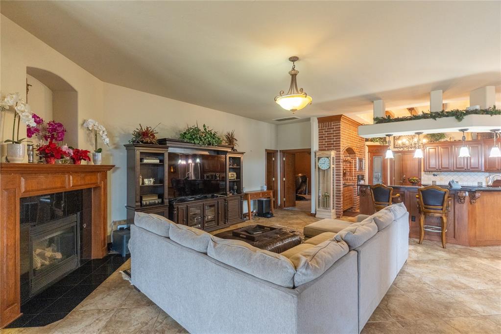 1250856 Property Photo 5