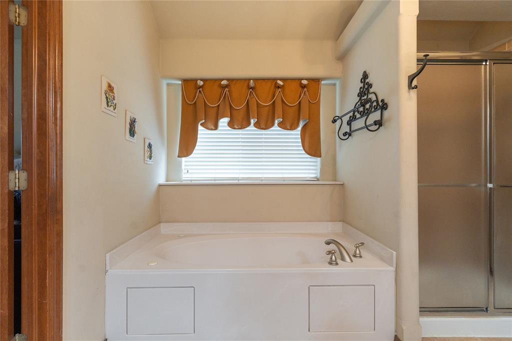 1250856 Property Photo 37