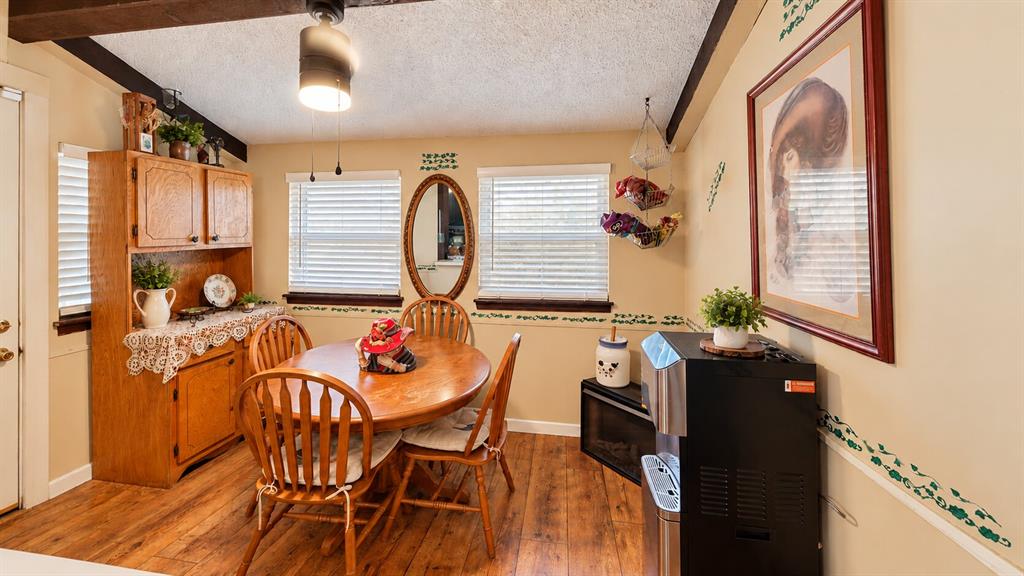 601 N Burgess Street Property Photo 9
