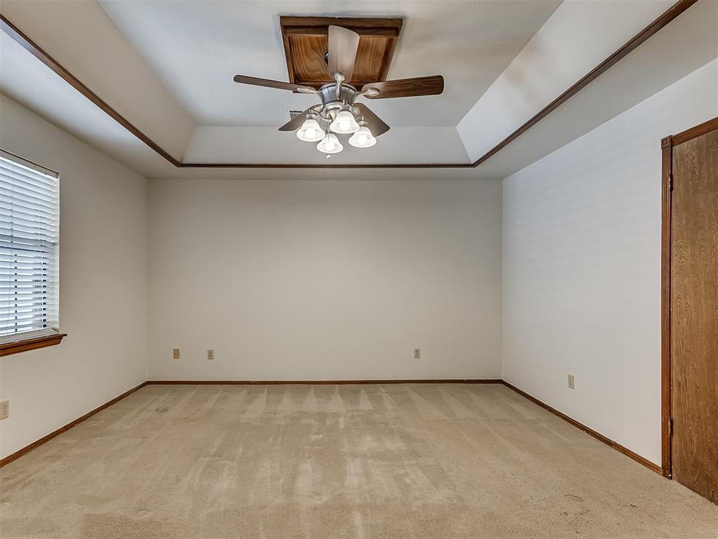10717 S Blackwelder Avenue Property Photo 24