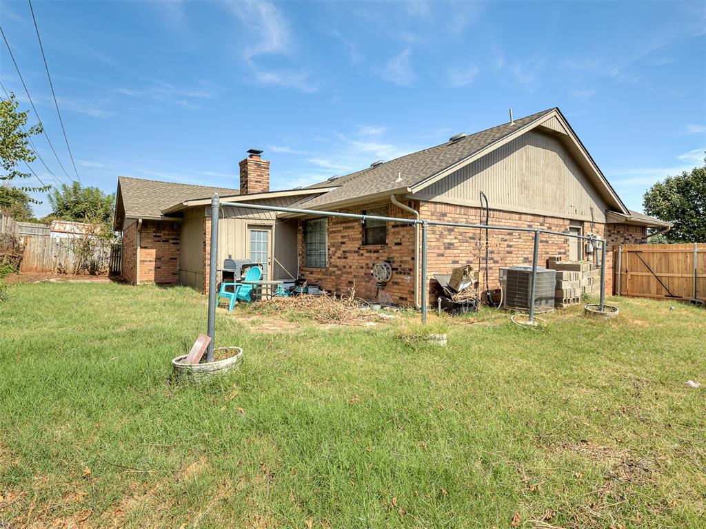 10717 S Blackwelder Avenue Property Photo 41