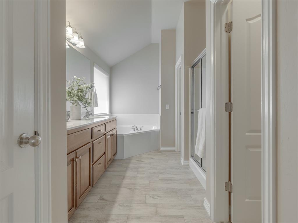 9008 Ians Place Property Photo 15