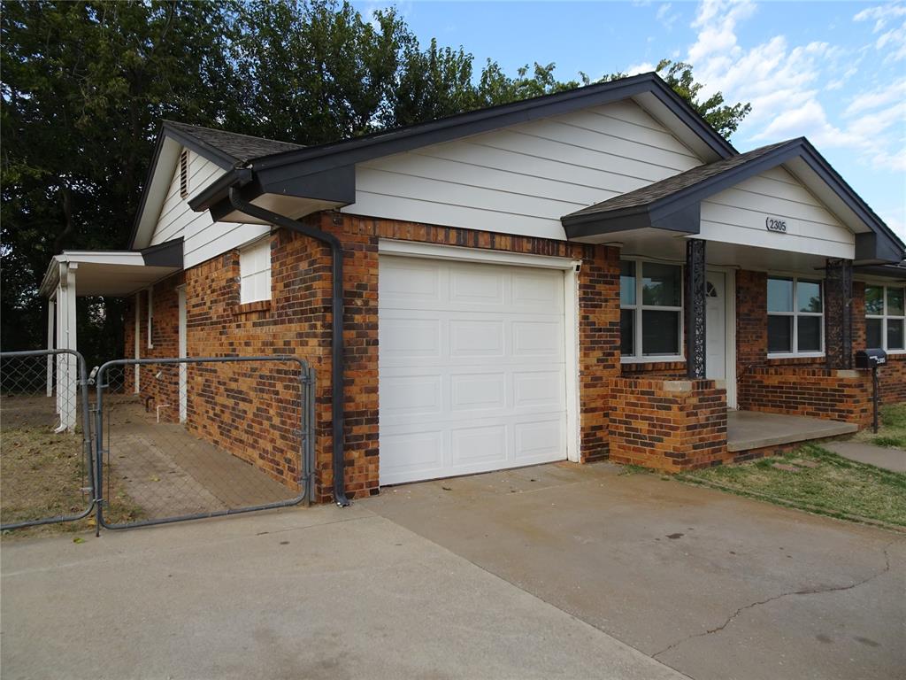 2305 Maple Drive Property Photo 5