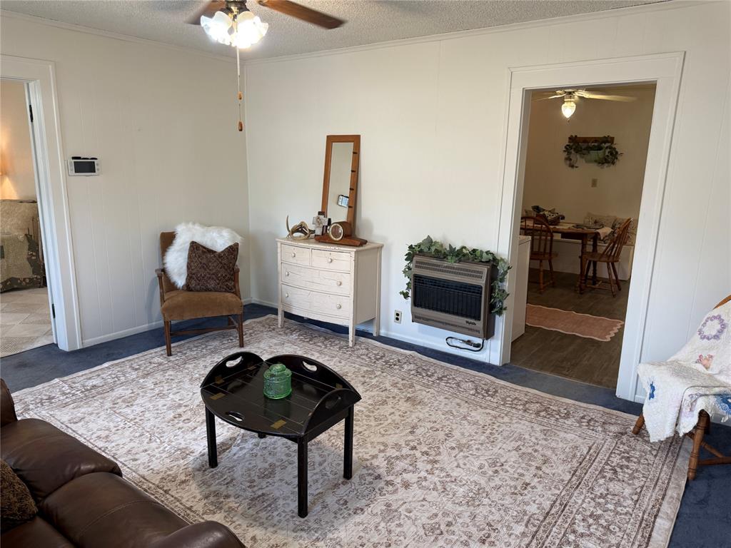 412 E Grand Street Property Photo 4