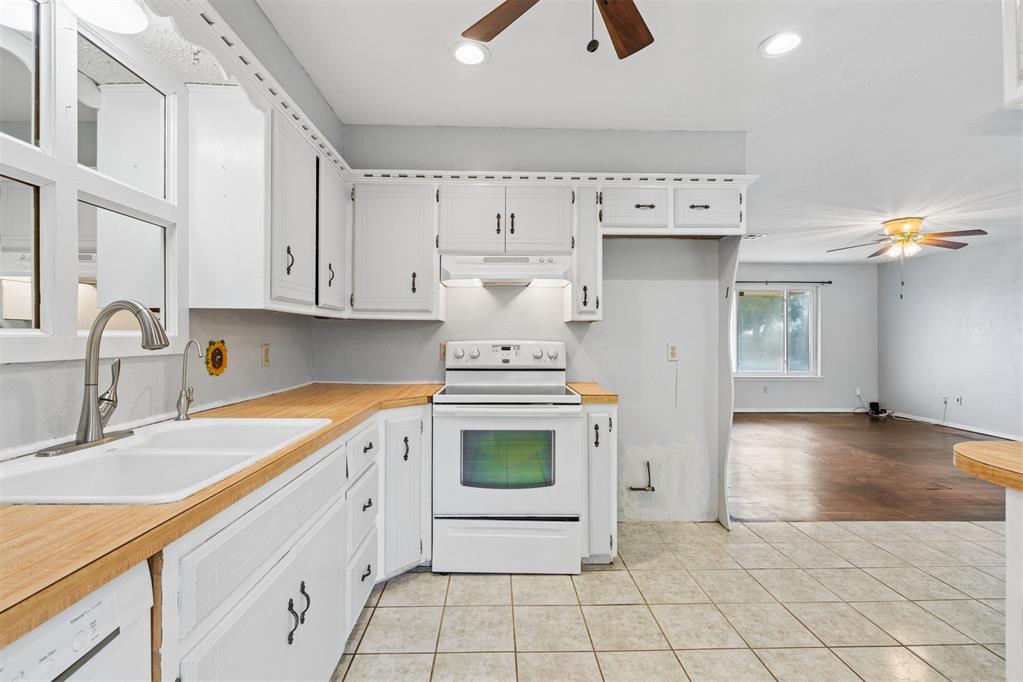 1658 County Road 1220 Property Photo 14
