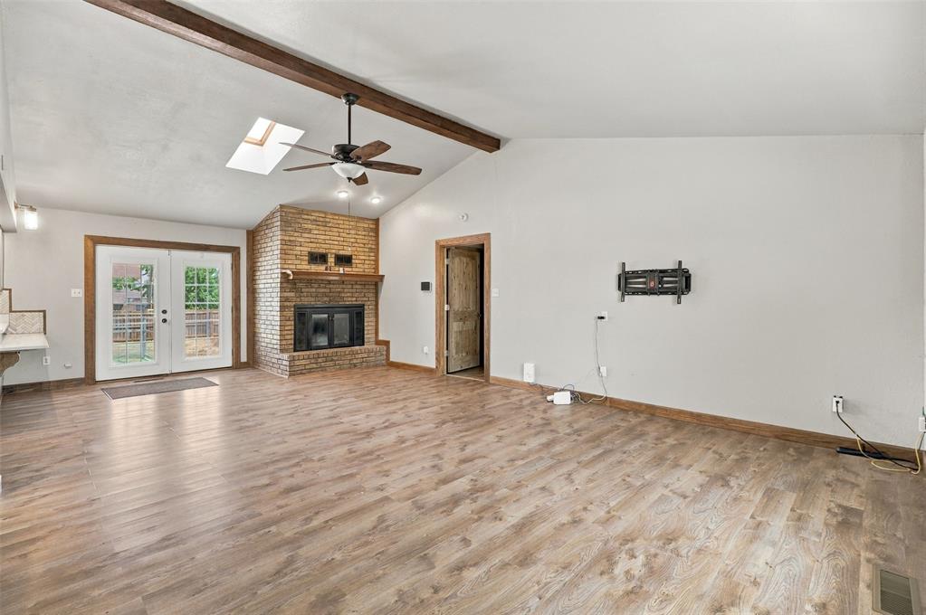 505 S 4th Avenue Property Photo 9