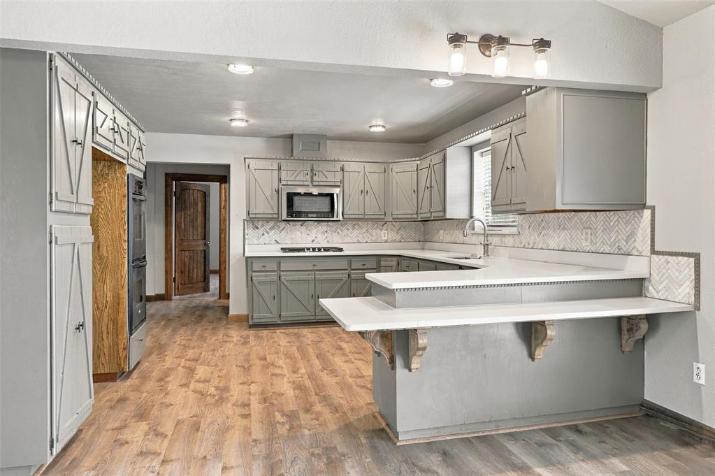 505 S 4th Avenue Property Photo 11