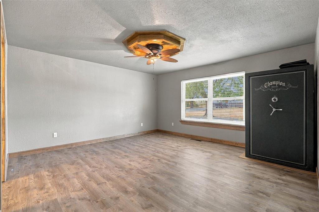505 S 4th Avenue Property Photo 14