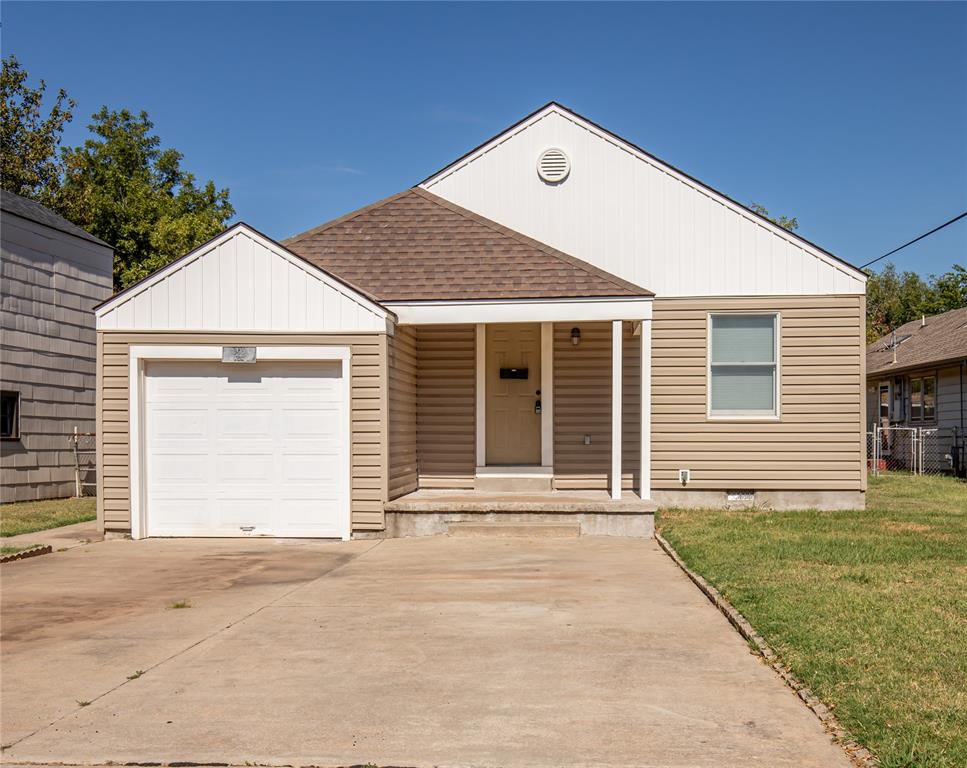 305 W Rickenbacker Drive Property Photo 1