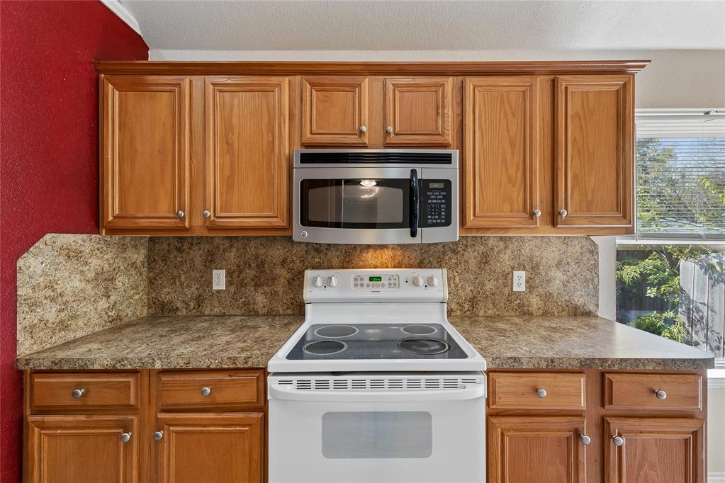 713 Cavecreek Street Property Photo 9