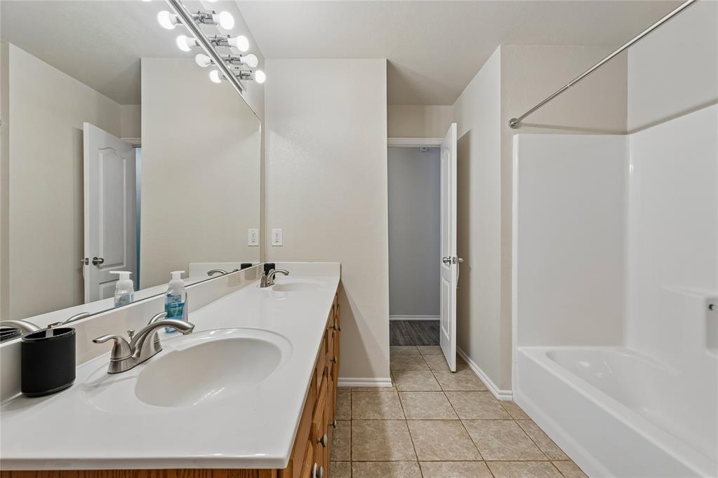 713 Cavecreek Street Property Photo 24