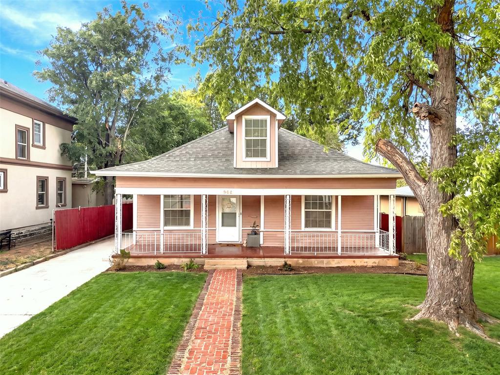 906 S Barker Avenue Property Photo 1