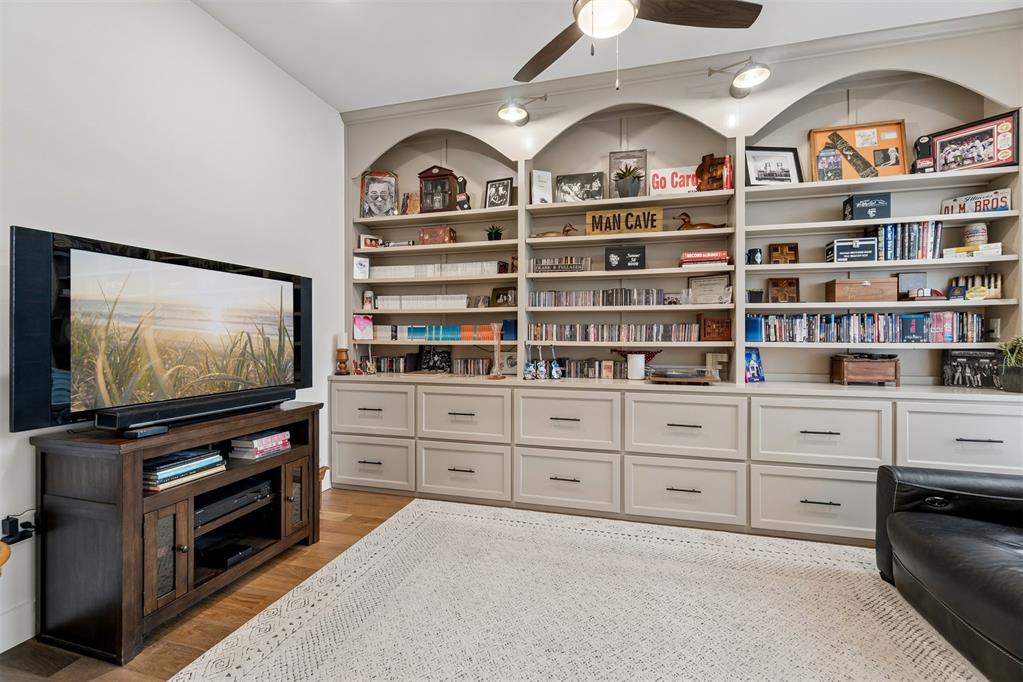 16217 Blackberry Farm Road Property Photo 9
