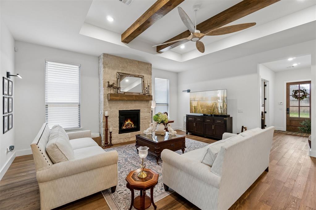 16217 Blackberry Farm Road Property Photo 12