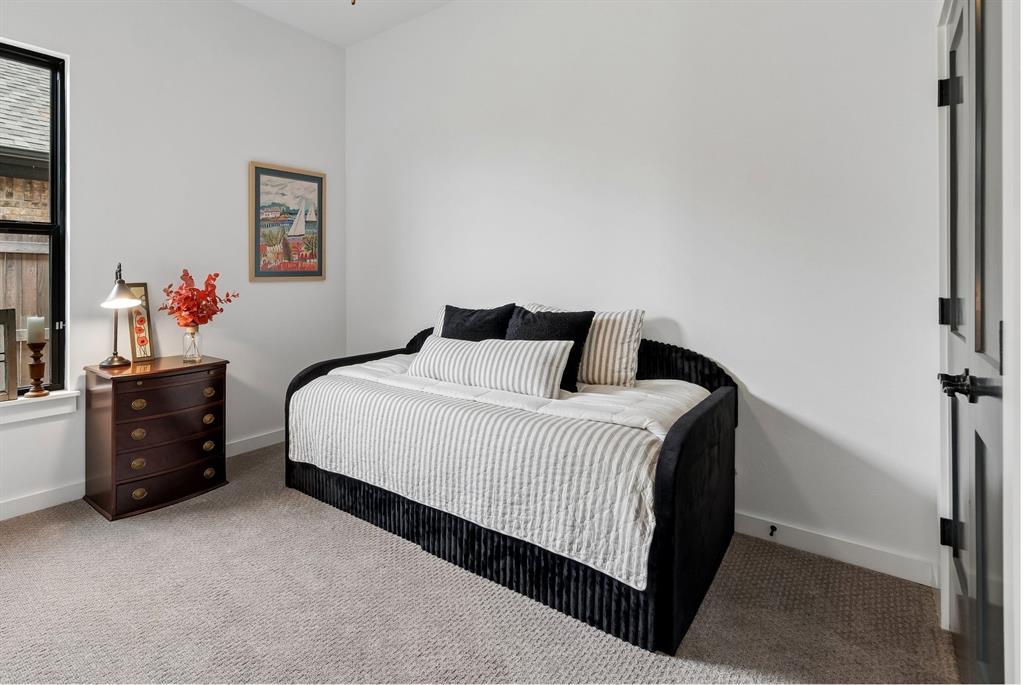 16217 Blackberry Farm Road Property Photo 33