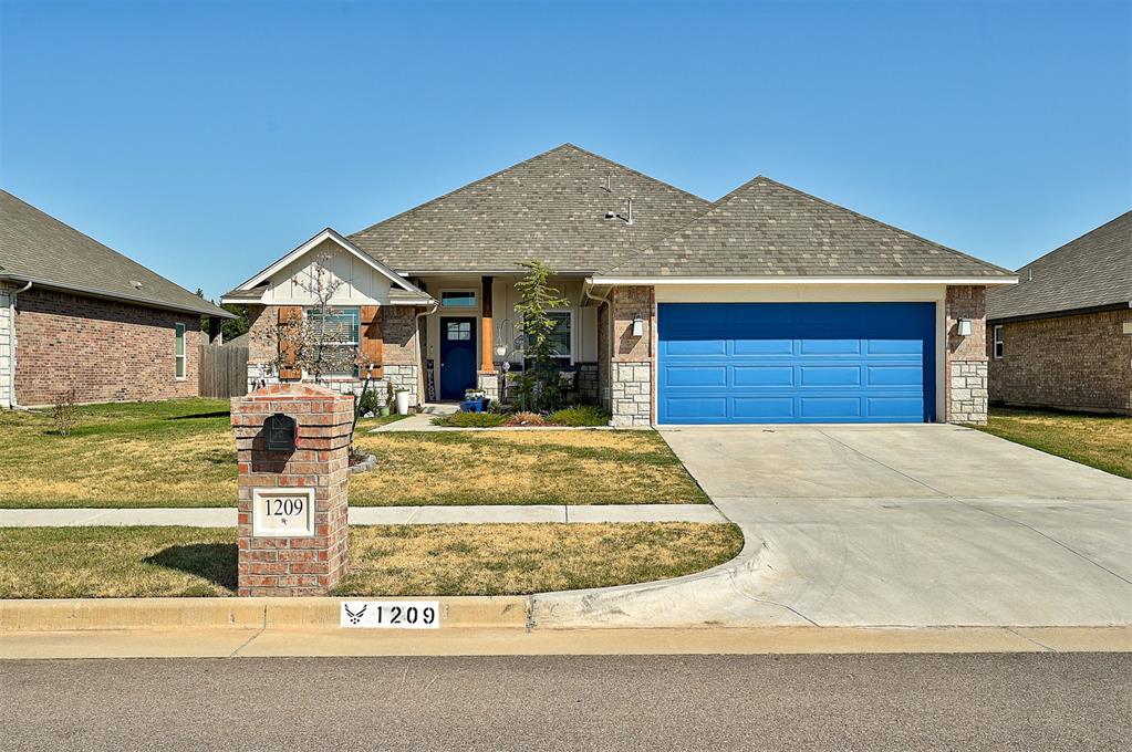 1209 Sw 140th Street Property Photo 1