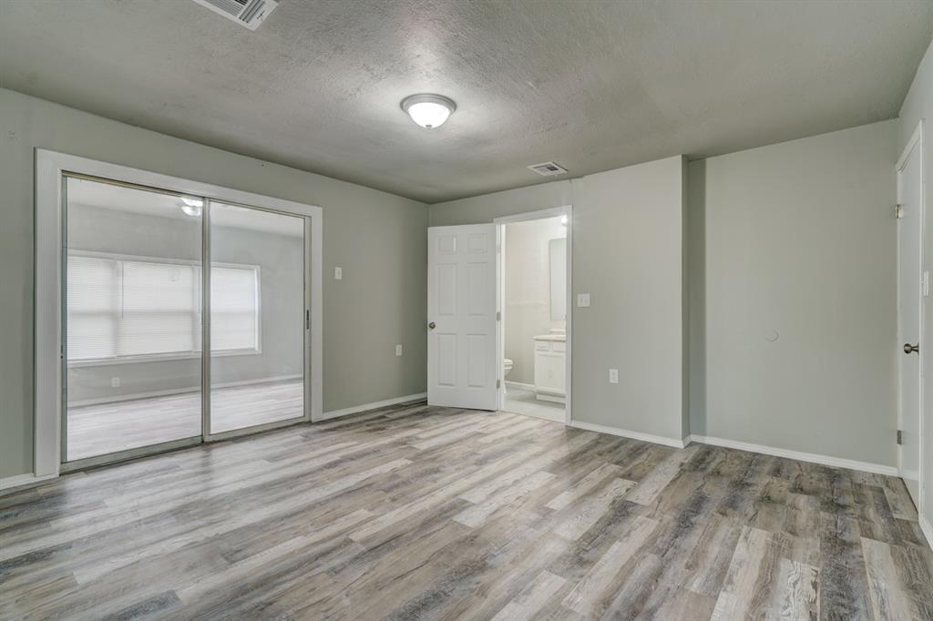 11701 Jeffery Road Property Photo 15