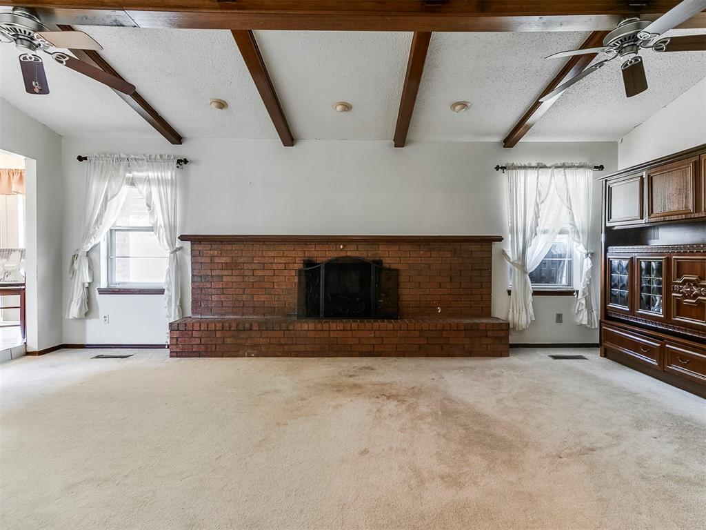 709 Wood Crest Street Property Photo 17